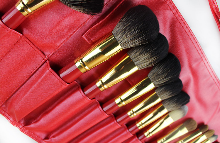 29 Pieces Sexy Red Professional Natural Hair Makeup Brush