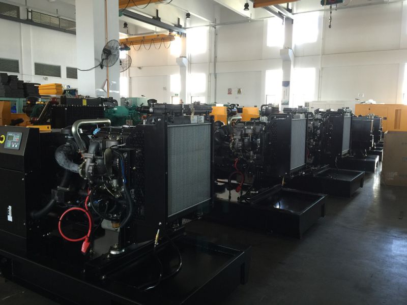 220kVA 176kw Standby Rating Power UK Engine Silent Diesel Generator