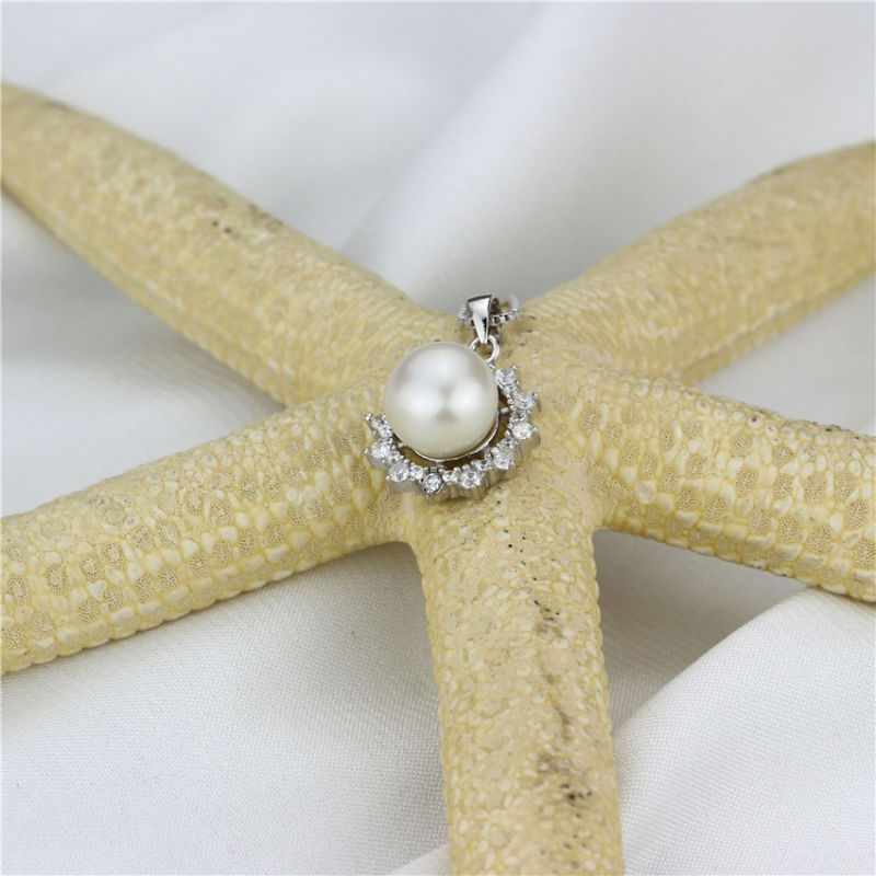 Flower Shape Elegant Deisgn Lady Single Pearl Pendant