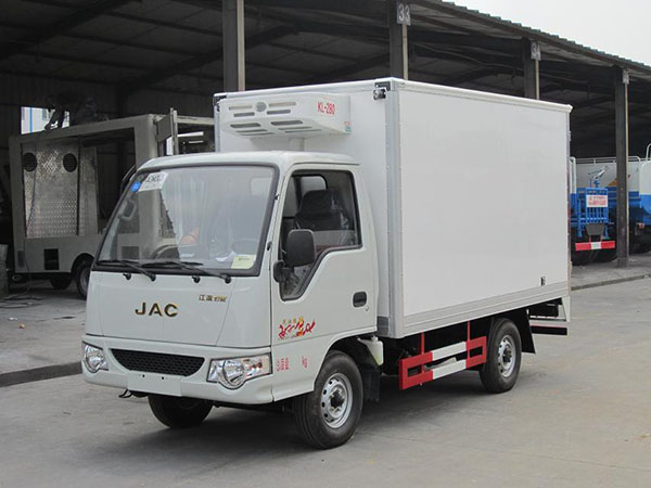 JAC 200HP 371HP Freezer Truck