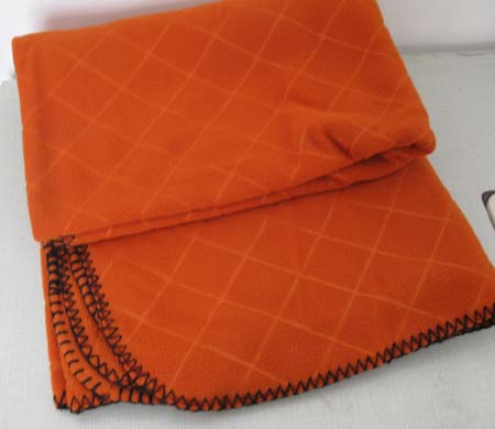 Check Pattern Polar Fleece Blanket for Travel