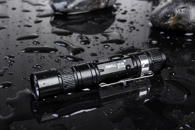 Portable Flashlight with Li-ion Battery