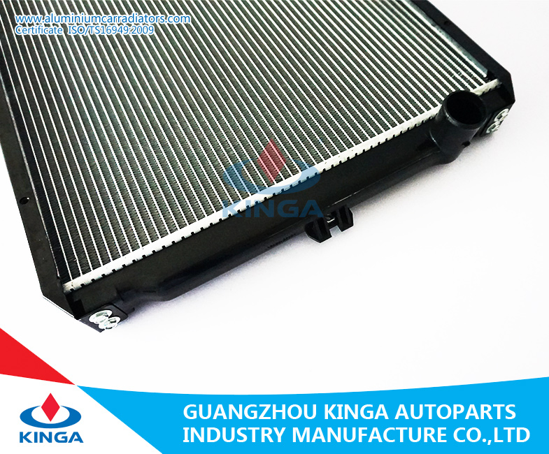 Car Auto Aluminum Radiator for Pajero V43'92-96 at