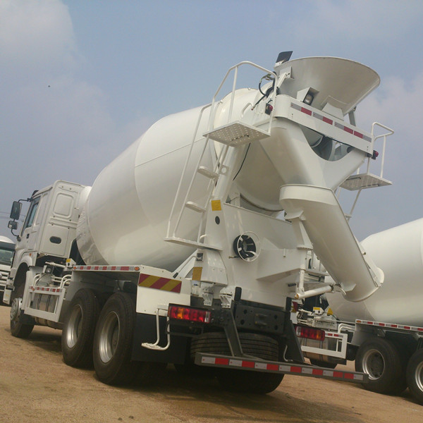 Sinotruck HOWO 10 Cubic Meter Concret Mixer Truck