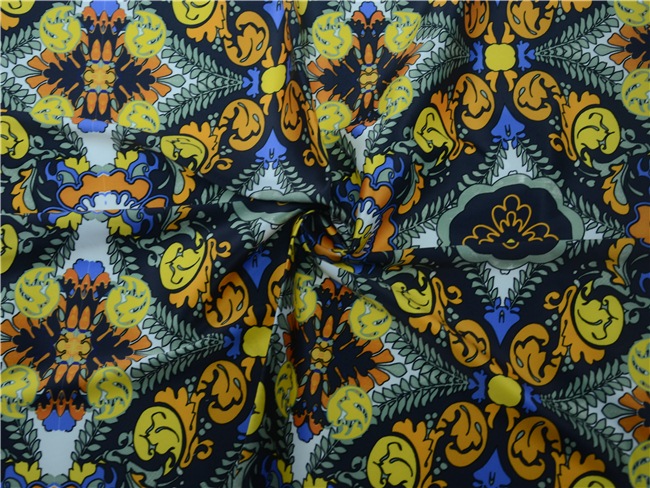 Textile Fabric Design Latest Digital Print Fabric (DSC-4042)