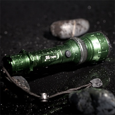 Dual Use 1X18650 or 3xaaa Batt Rotating T35 Flashlight