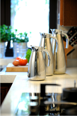 Classical Stainless Steel Vacuum Insulated Thermal Coffee Pot/Carafe