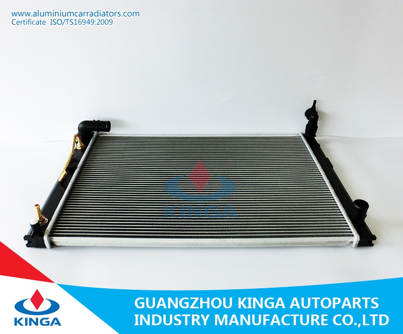 Auto Parts Aluminum Radiator for Mitsubishi Endeavor'04-11 at OEM Mr571067 Cooling System