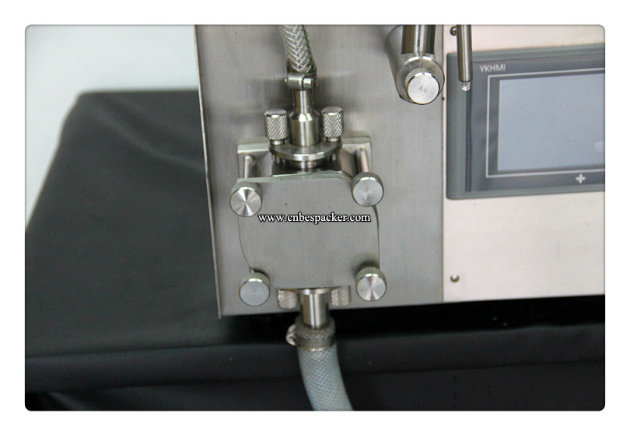 Table Top Semi Automatic Packing Liquid Filling Machine