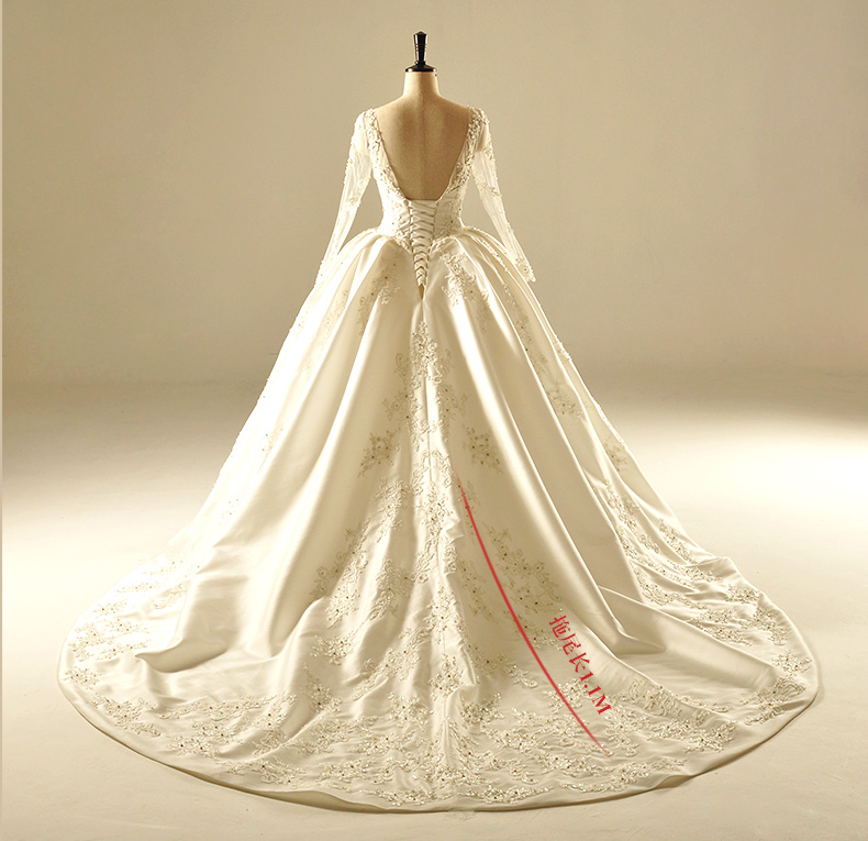 Middle East Gogerous Wedding Gown (UAE/Turkey)