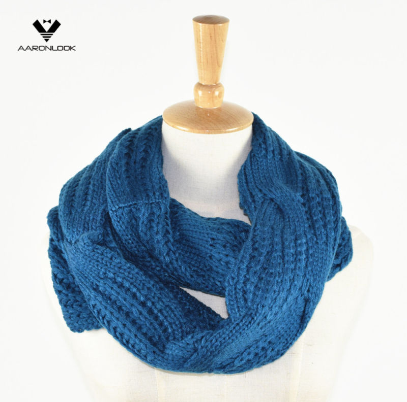 Acrylic Jacquard Cable Pattern Neck Scarf