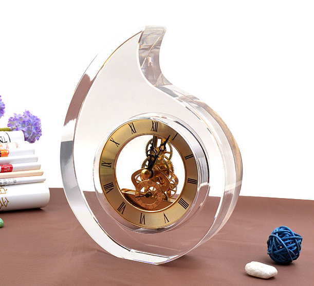 New Arrival Heart Shaped Wedding Favor Crystal Clock