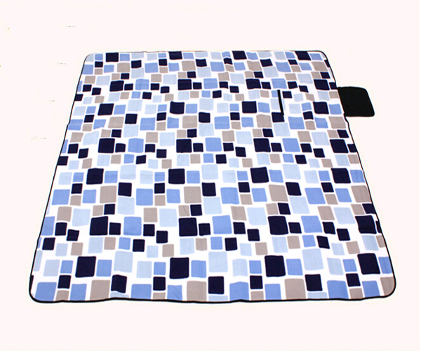 Hot Selling Outdoor Beach Camping Picnic Moistureproof Mat Blanket