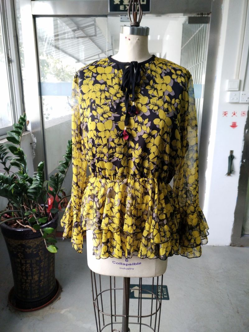 Latest Spring Delicate Floral Women's Fashion Top