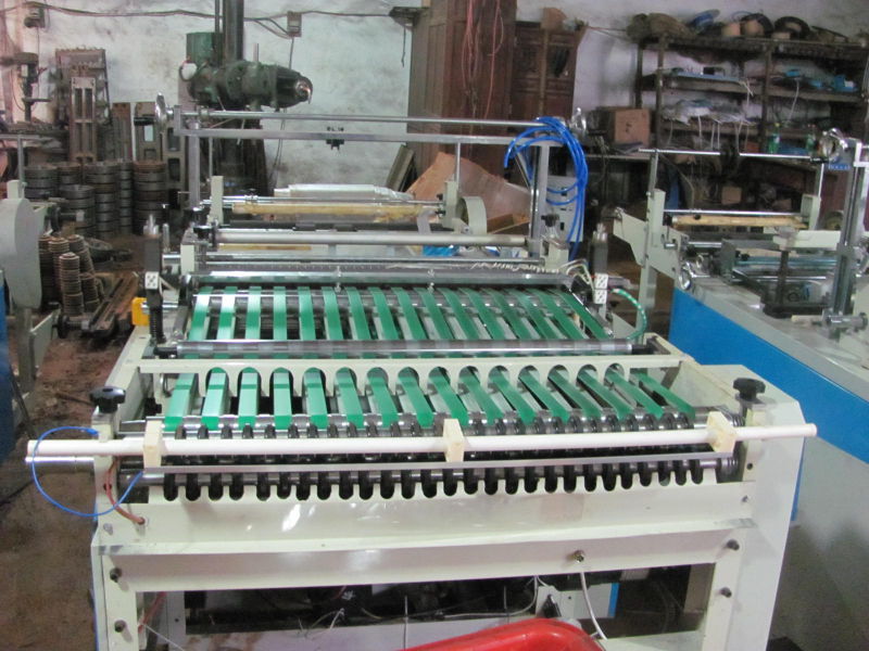 Plastic PE Soft Handbag-Making Machine