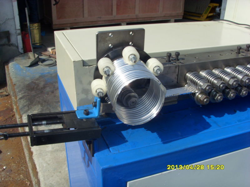 Spiral Flexible Aluminum Foil Duct Machine (ATM-300A)