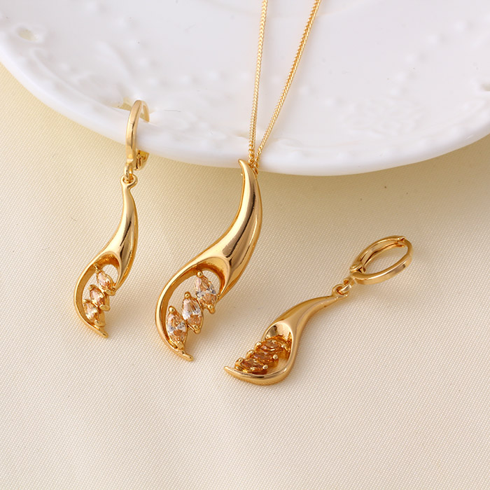 Xuping 18k Gold Color Elegant Jewelry Set (60746)