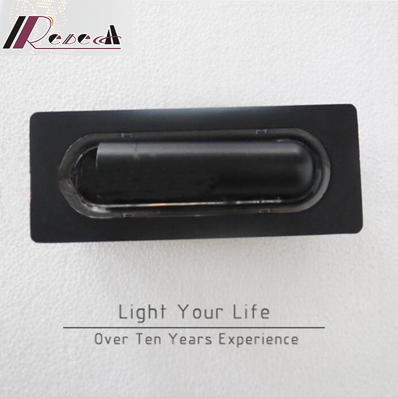 Smooth LED Black Rotatable Wall Lamp