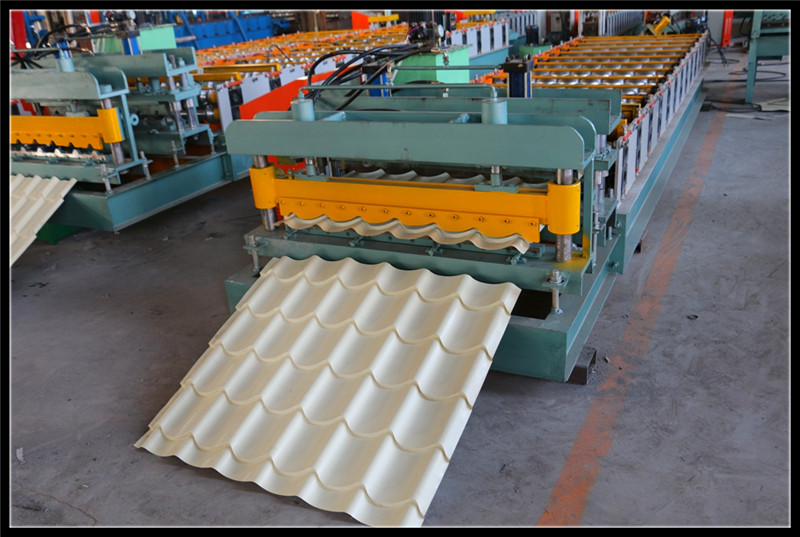 2015 Latest Style Metal Roof Tile Making Roll Forming Machine