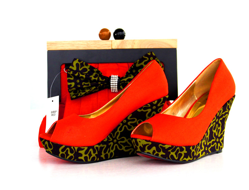 New Design African Wax Printed Fabrics High Heel Ladies Shoes with Bags (Y 63)