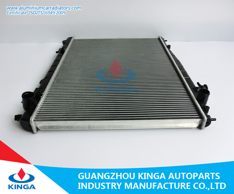 Auto Radiator Car Aluminium Plastic Tank for Nissan Car Terrano'97-99 E50/R50/Vg33 Pathf Inder/Imqx4'95-99