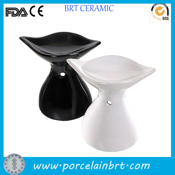 Stylish Leaf Shape Ceramic Aroma Oil Burner