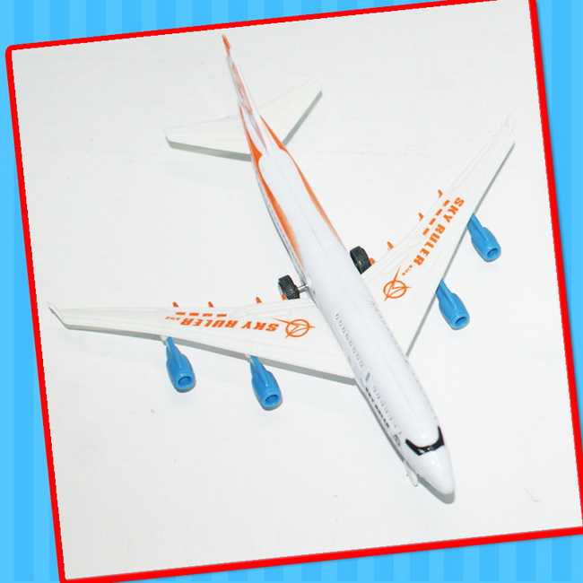 Wholesale Cheap Plastic New Toy Plane Vehicle Toy with Candy