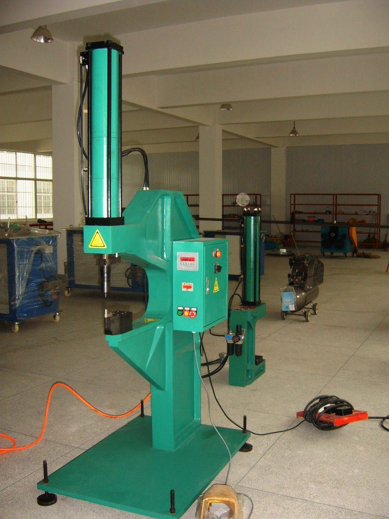 Remotion Riveting Machine (ATM-07)