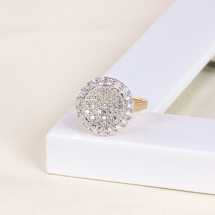 Xuping Luxury Gold-Plated Ring with Synthetic CZ