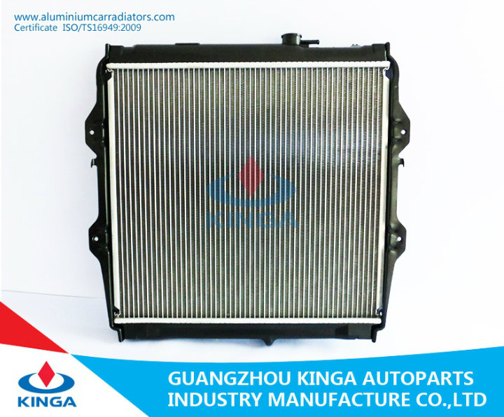 Car Parts Radiators Toyota Hilux Pickup on Sales China Exporter