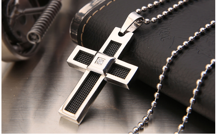 Stainless Steel Pendant Cross Pendant Necklace Fashion Jewelry (hdx1006)