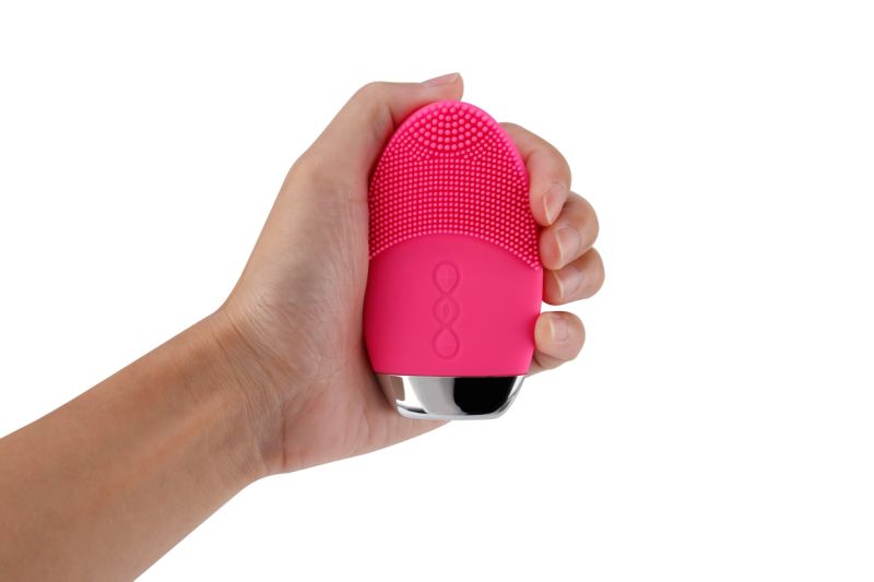 Silicon Facial Skin Care Cleansing Brush with Massager