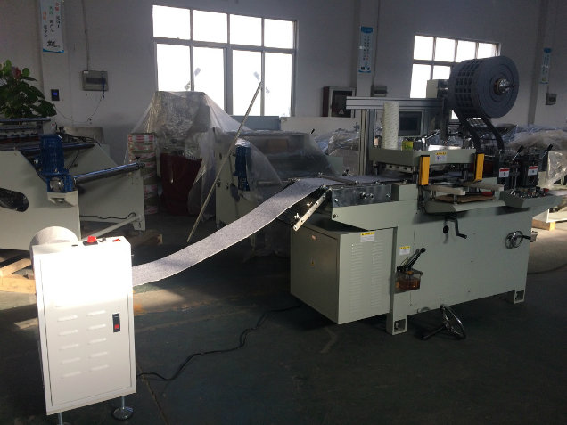 Roll Material Automatic Die Cutting Machinery