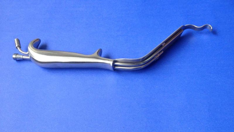 Light Guiding Mandibular Angle Retractor