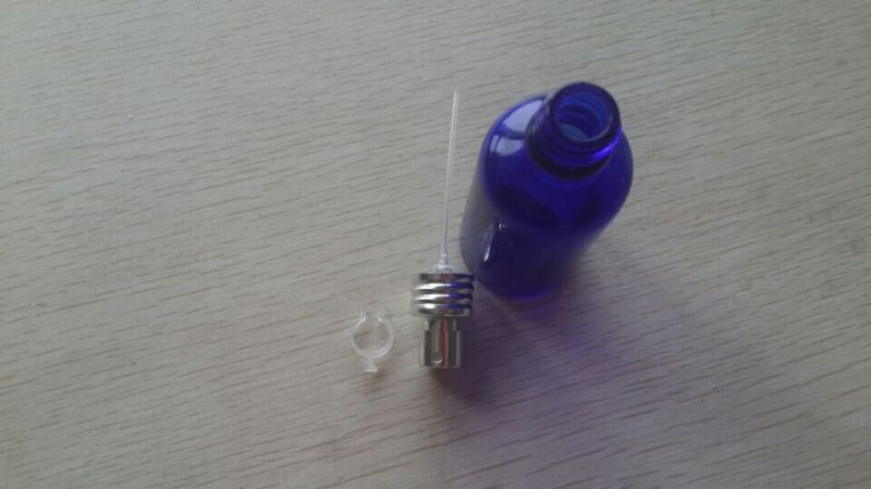 Screw Silver Aluminum Pump Blue Glass Bottle (klc-6)