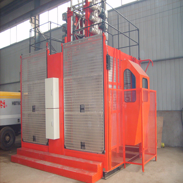 Sc 200 Builder's Hoist with 650mm Section for Container