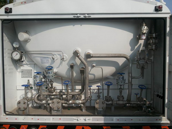 China Tank Semi-Trailer for Cryogenic LNG