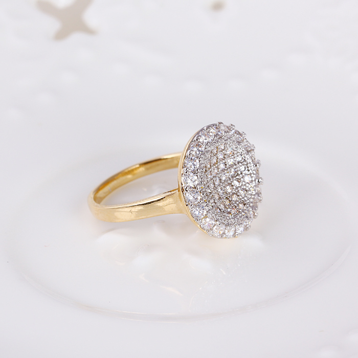 Xuping Luxury Gold-Plated Ring with Synthetic CZ