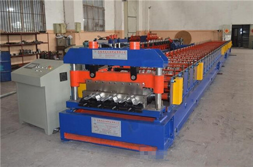 Colored Steel Roof Deck Panel Roll Forming Machine