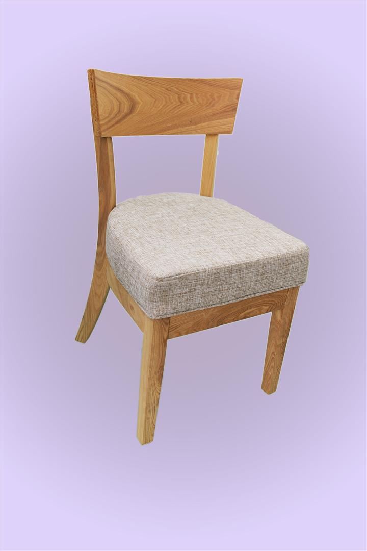 Upholstered Comfortable Timber Cafe Chair/ Timber Dining Chair /Timber Restaurant Chair