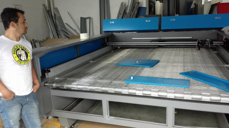 Professional Supplier of Laser Cutting Machine From China, Hot Sell in Local and Abroad