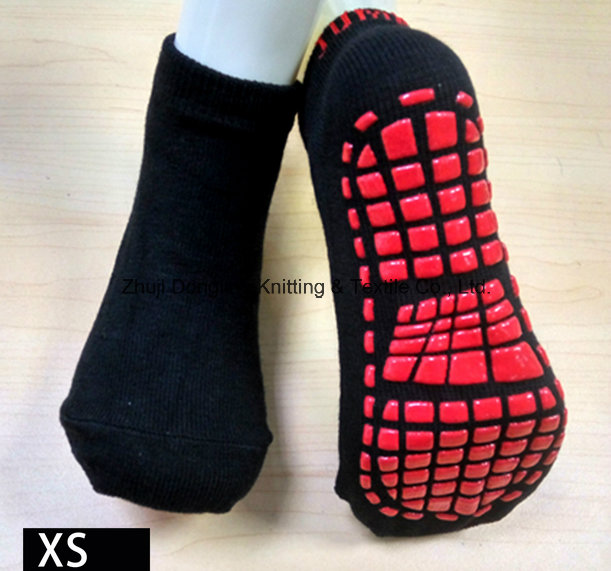 Hot Selling Non Slip Socks Yoga Socks Trampoline Socks