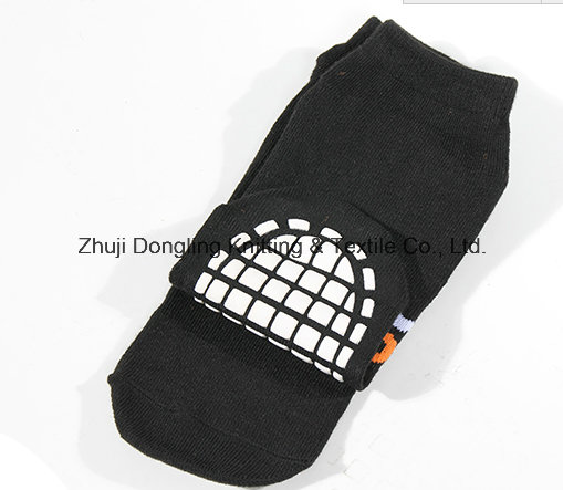 Hot Selling Non Slip Socks Yoga Socks Trampoline Socks