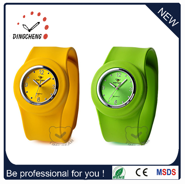 Promotion Sport Wrist Rubber Silicone Slap Fashion Watch Merry Christmass Gift (DC-104)