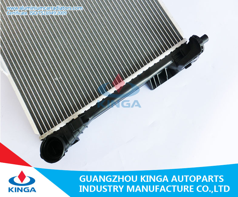 Customized Car radiator for Benz Glk/11 Mt Radiator Repalcement Direct Fit