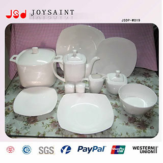 47PCS Porcelain Dinnerware