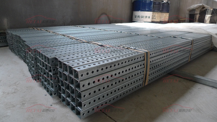 Outdoor Road Galvanised Perforated Metal Traffic Telescopic Square Tube