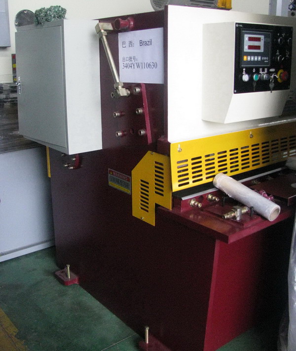 Foot Operated Shearing Machine for Sheet Metal (QC12Y-6X3200)