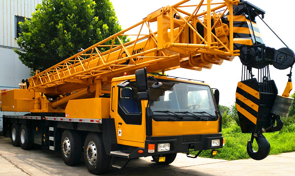 Mobile Crane 30 Tons