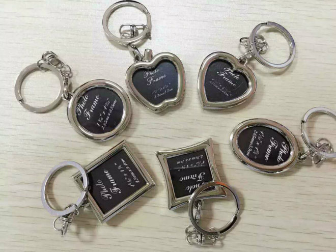 High Quality Wholesales Metal Custom Car Keychain for Promotional Gifts (Y02322)